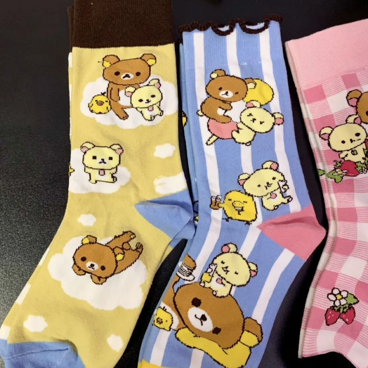Kaus kaki setinggi betis bermo - Japanese Lifestyle Goods ulasan dan harga